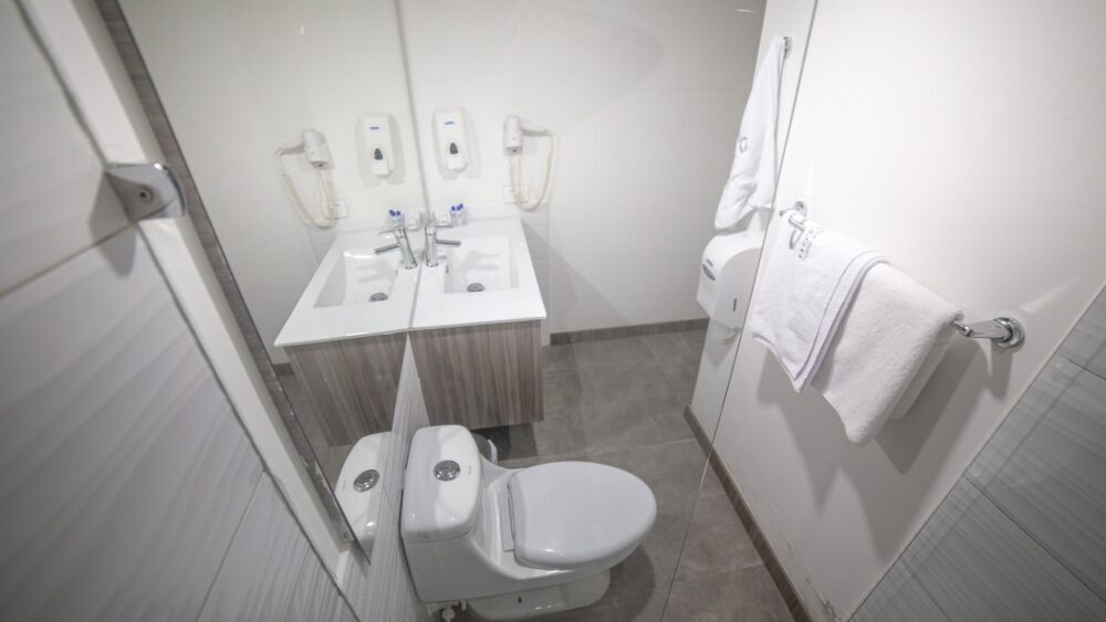 baño-standar-deluxe-2.jpg
